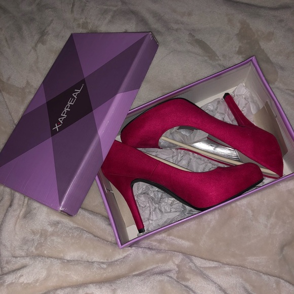 X•APPEAL Red Pump Heels - Picture 2 of 4